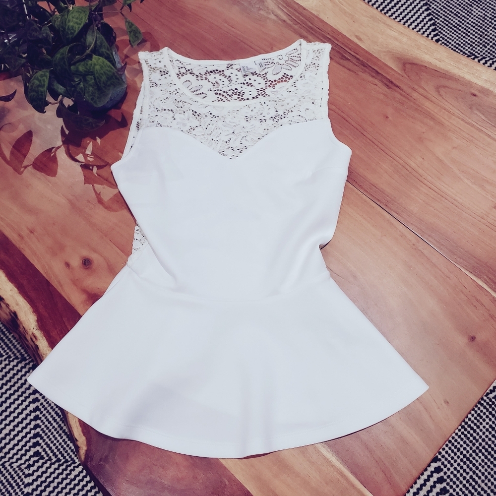 Vintage Y2K  White Lace Peplum Top